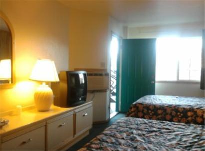 Golden Knight Motel Gresham Room photo